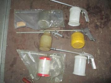 9 x vloeistofpistool compressor gebruikte staat beschikbaar voor biedingen