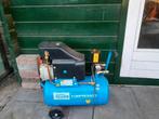 Goede en nette compressor, Doe-het-zelf en Verbouw, Compressors, Minder dan 25 liter, Ophalen, Zo goed als nieuw, Minder dan 200 liter/min