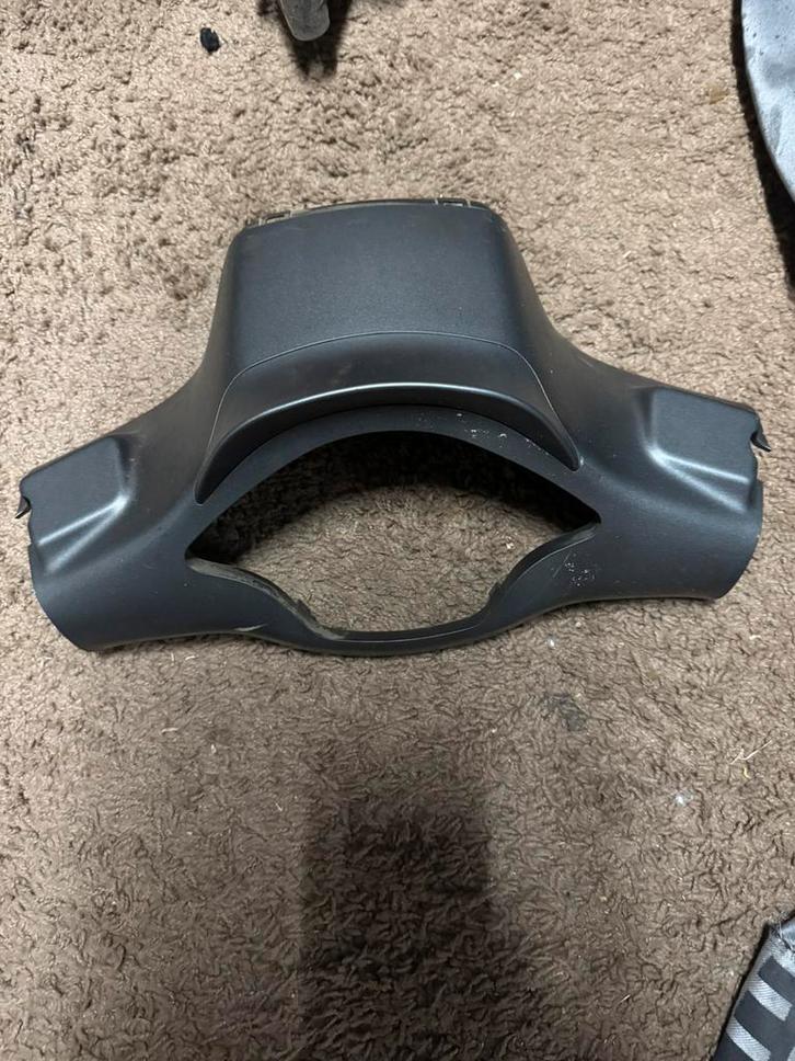 vespa sprint matgrijs stuurkap bovenkant, Motoren, Tuning en Styling, Ophalen of Verzenden