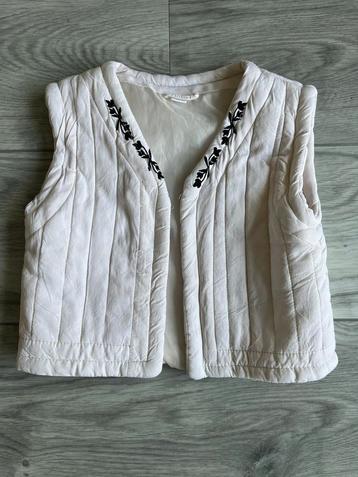 Wit gilet maat 146/152 beschikbaar voor biedingen