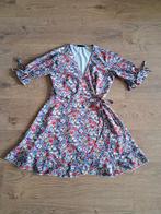 Mooi kleurrijk jurkje met bloemen maat S / 36 als NIEUW, Kleding | Dames, Jurken, Overige kleuren, Wednesday's Girl, Ophalen of Verzenden