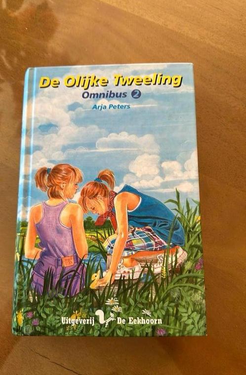 De olijke tweeling omnibus 2, Boeken, Kinderboeken | Jeugd | 10 tot 12 jaar, Zo goed als nieuw, Ophalen of Verzenden