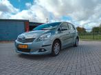 Toyota Verso 1.8 Vvti CVT 5P 2010 Grijs, 450 kg, 4 cilinders, 14 km/l, Trekhaak