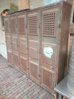 Locker, Ophalen, Gebruikt