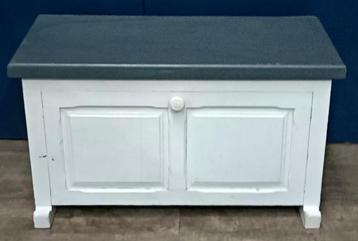 Dekenkist / opbergkast beschikbaar voor biedingen