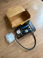 Hella Voetpomp Met Dubbele Cilinder en Drukmeter, Ophalen of Verzenden, Drukmeter, Zo goed als nieuw
