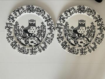 2x nieuwe Iittala taika zwart wit grote maat borden uil beschikbaar voor biedingen