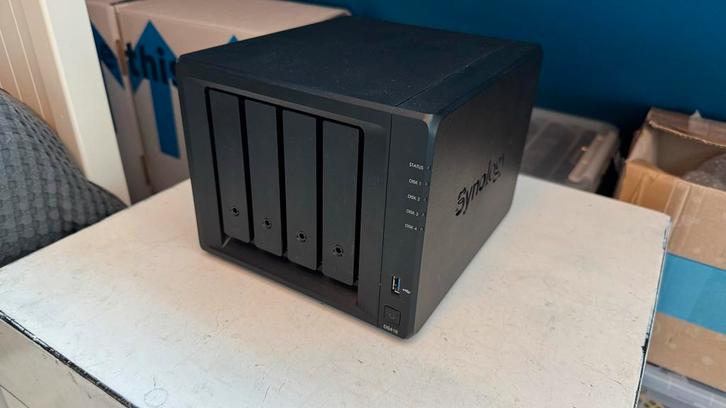 Synology DiskStation DS418 NAS, 4-Bay, zonder harde schijven, Computers en Software, NAS, Zo goed als nieuw, Ophalen of Verzenden