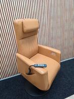 Prominent sta op stoel relaxfauteuil oker geel accu lende, Huis en Inrichting, Fauteuils, Minder dan 75 cm, Leer, Ophalen of Verzenden