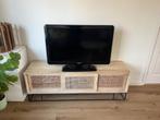 J-Line TV kast / meubel mangohout & geweven riet, Ophalen, 100 tot 150 cm, Zo goed als nieuw, Metaal