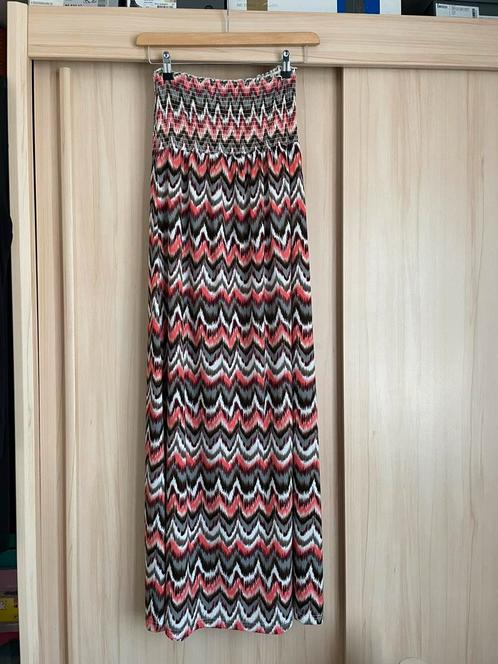Maxi dress aztec wit roze grijs jurk dolls maxidress M/L, Kleding | Dames, Jurken, Zo goed als nieuw, Maat 38/40 (M), Roze, Onder de knie
