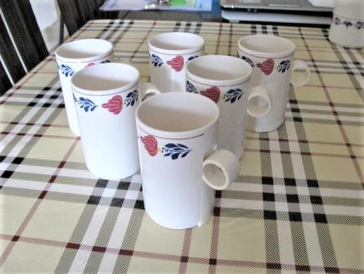 Boerenbont Mepal (kunststof) hoge beker met oor Boerenbond, Huis en Inrichting, Keuken | Servies, Gebruikt, Kop(pen) en/of Schotel(s)