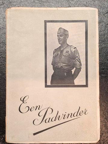 Antiek boekje, boek Een Padvinder uit 1925. beschikbaar voor biedingen