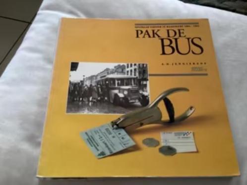 Pak de Bus - openbaar vervoer in Maastricht 1884 -1994, Boeken, Geschiedenis | Stad en Regio, Zo goed als nieuw, Verzenden