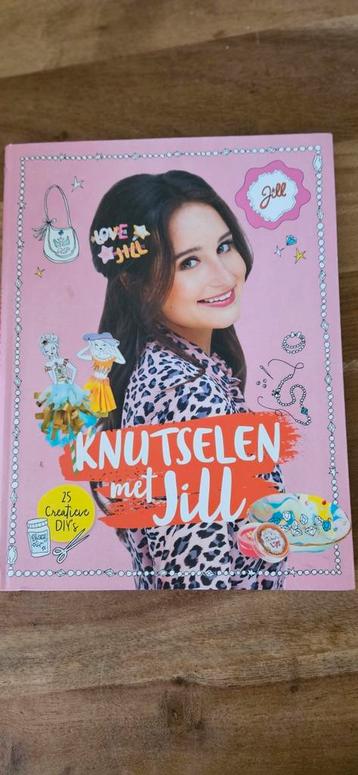 knutselen met Jill  beschikbaar voor biedingen