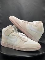 NIKE DUNK HIGH CRACKED LEATHER SWOOSH maat 47, Nieuw, NIKE, Ophalen of Verzenden, Sneakers of Gympen