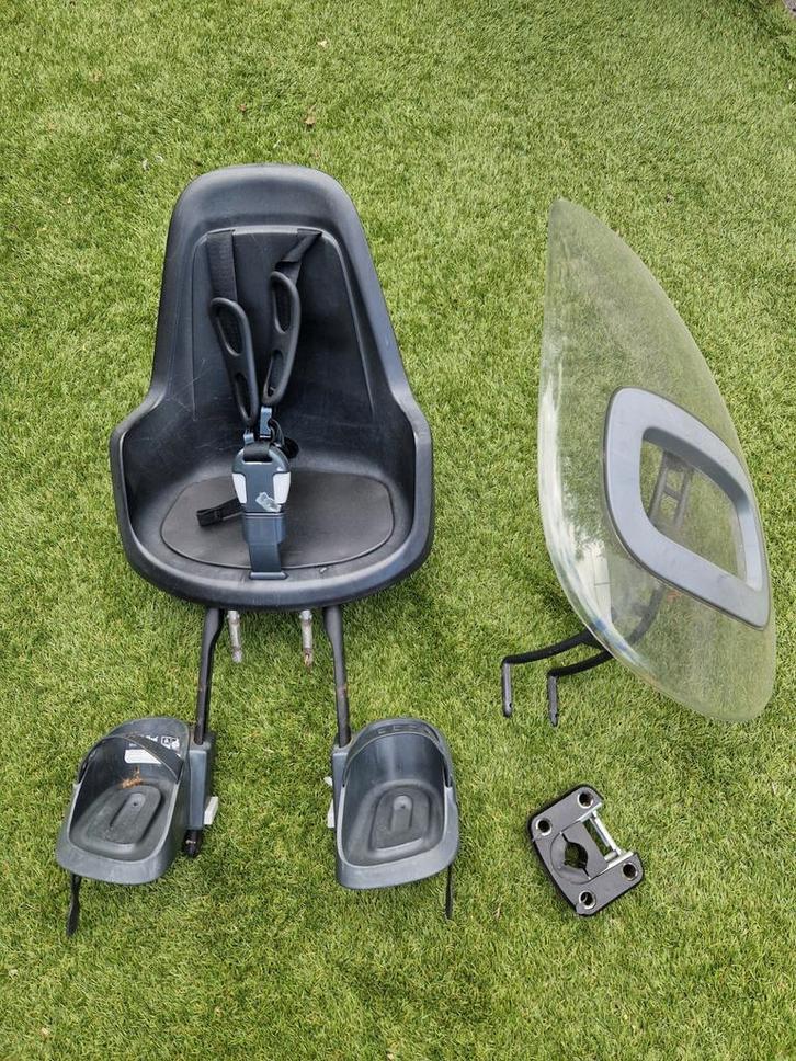 Kinderzitje met scherm - Fietsplezier!, Fietsen en Brommers, Fietsaccessoires | Fietsstoeltjes, Gebruikt, Voorzitje, 0 t/m 18 kg