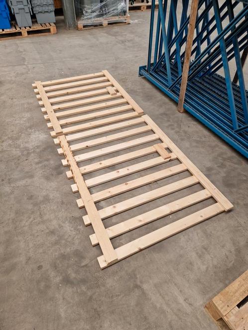 Vurenhouten vlonders 270x110cm open gebruikt, Zakelijke goederen, Kantoor en Winkelinrichting | Magazijn, Stelling en Opslag, Ophalen of Verzenden