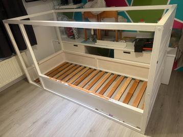 Ikea kura bed beschikbaar voor biedingen