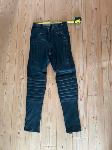 Leren motorbroek dames EU 38 beschikbaar voor biedingen