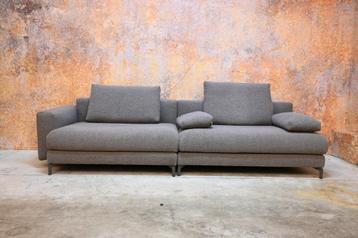 Als NIEUW! fraaie bruine stoffen Rolf Benz Nuvola designbank beschikbaar voor biedingen