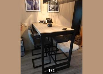 Bartafel met 4 stoelen evt ook te ruil lees advertentie  beschikbaar voor biedingen