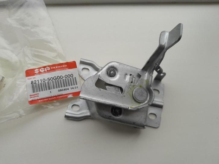 Geheel nieuw: Motorkapvergrendeling Suzuki Swift, Auto-onderdelen, Klein materiaal, Suzuki, Nieuw, Verzenden