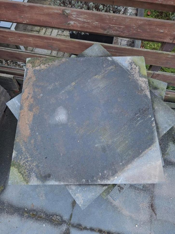 Gratis stenen ophalen in Heteren, Tuin en Terras, Tegels en Klinkers, Gebruikt, Terrastegels, Beton, 5 tot 10 m², Ophalen