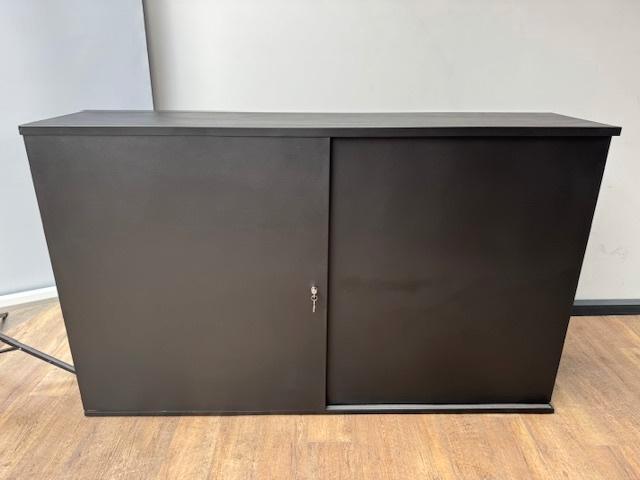 Zwarte schuifdeurkast B-keus, Huis en Inrichting, Brandblussers en Brandkasten, Ophalen of Verzenden