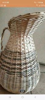 Grote hoge rieten vaas karaf voor bloemen en pluimen, Ophalen of Verzenden, Zo goed als nieuw