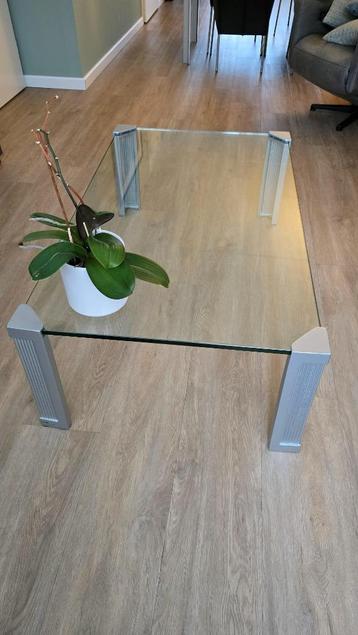 salontafel 122x72 met gehard glas. Onverwoestbaar. beschikbaar voor biedingen