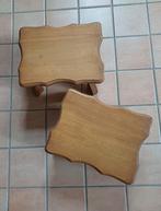 Twee kleine stevige eiken (plateau) TAFELTJES; 15x30x23 cm, Ophalen of Verzenden, Gebruikt