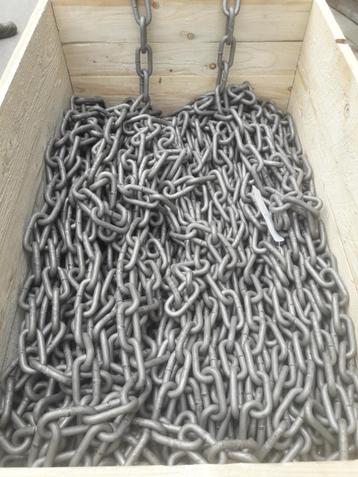 Ketting voor mestschuiven. beschikbaar voor biedingen