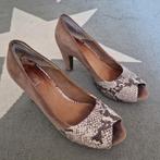 TE KOOP MOOIE DAMES PUMPS MAAT 39, Kleding | Dames, Schoenen, Ophalen of Verzenden, Zo goed als nieuw, Zwart