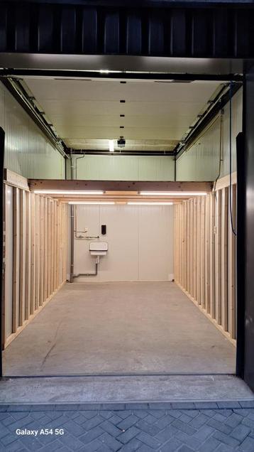 Garagebox / opslagbox te huur, Barendrecht Rotterdam beschikbaar voor biedingen