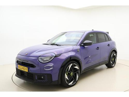 Abarth 600e Abarth Scorpionissima 54 kWh | Sabelt kuipstoele, Auto's, Abarth, Bedrijf, Te koop, ABS, Achteruitrijcamera, Adaptive Cruise Control