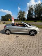 Peugeot 206 1.6 16V CC 2004 Grijs, Auto's, Peugeot, Voorwielaandrijving, 4 cilinders, Cabriolet, 4 stoelen