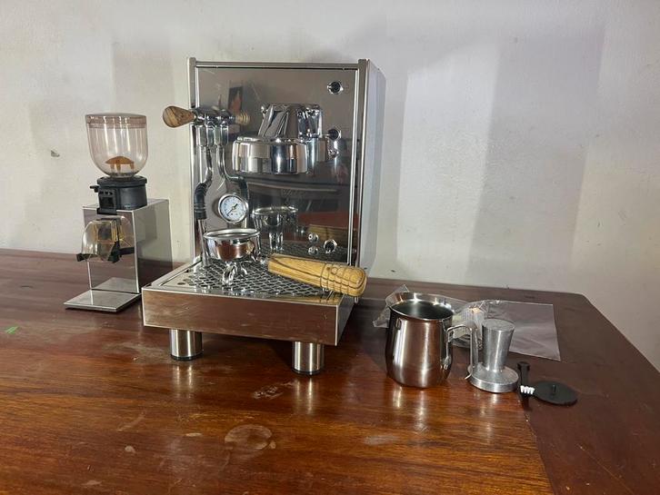 Bezzera bz09, Witgoed en Apparatuur, Koffiezetapparaten, Zo goed als nieuw, Koffiebonen, Koffiemachine, 1 kopje, Afneembaar waterreservoir