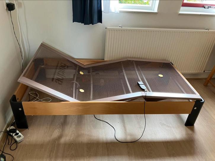 Elektrisch verstelbare Auping Auronde 190x90x48 (32), Huis en Inrichting, Slaapkamer | Bedden, Gebruikt, Tweepersoons, 90 cm, 190 cm of minder