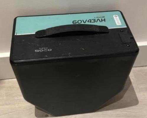 Oplader NUI / Super Soco 60 volt, Fietsen en Brommers, Brommeronderdelen | Scooters, Nieuw, Overige merken, Overige typen, Ophalen of Verzenden