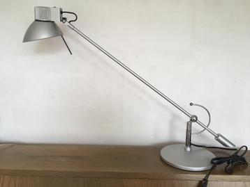 Bureaulamp beschikbaar voor biedingen