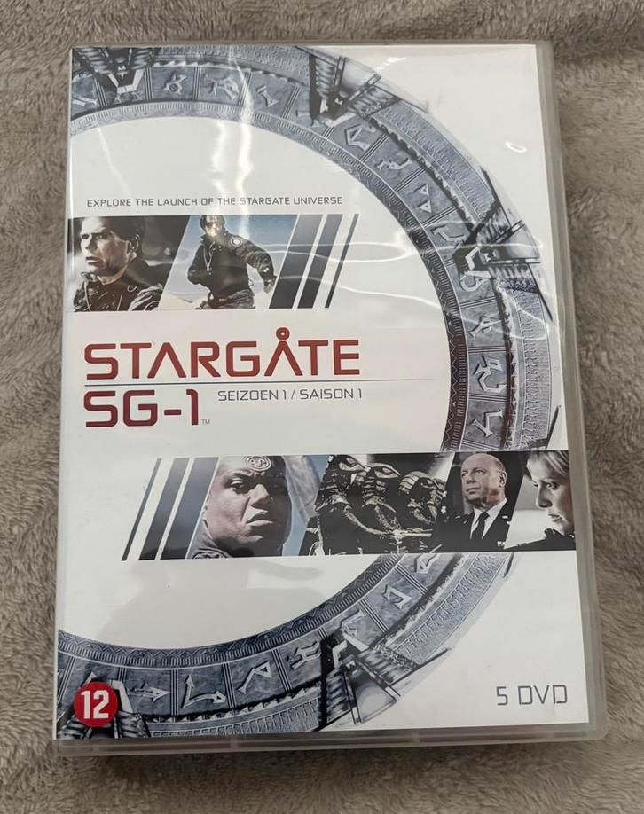 Stargate SG-1 Seizoen 1 op DVD. Compleet en netjes, Cd's en Dvd's, Dvd's | Science Fiction en Fantasy, Zo goed als nieuw, Alle leeftijden