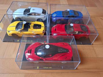LOT 18 FERRARI MODELS 1/24 SCALE Collection “Le Grandi Ferra beschikbaar voor biedingen