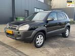 Hyundai Tucson 2.0 CRDi Dynamic 6-BAK/AIRCO, Auto's, Hyundai, Voorwielaandrijving, Stof, Gebruikt, Zwart