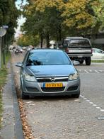 Opel Astra 1.6 16V 5D 77KW 2005 Grijs, Auto's, Opel, Voorwielaandrijving, 15 km/l, 4 cilinders, 1165 kg