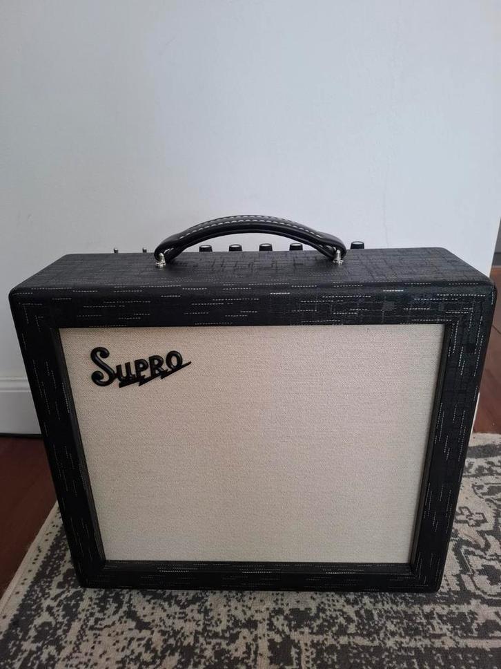 Supro Amulet 1612RT - Zo goed als nieuw, Muziek en Instrumenten, Versterkers | Bas en Gitaar, Zo goed als nieuw, Minder dan 50 watt