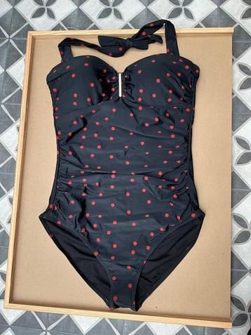 BEACHWAVE corrigerend halter badpak zwart/brique maat 40 beschikbaar voor biedingen