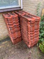 Sneldekkers 70 stuks en 8 zij-pannen., Doe-het-zelf en Verbouw, Dakpannen en Dakbedekking, Ophalen, Gebruikt, Steen of Klei, 15 m² of meer