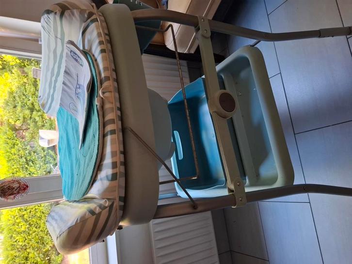 Cuddle en bubble verrijdbaar  commode en bad in 1, Kinderen en Baby's, Badjes en Verzorging, Zo goed als nieuw, Aankleedkussen