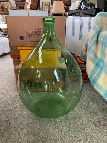 Brocante Franse, glazen wijnfles, gistfles, vaas. beschikbaar voor biedingen